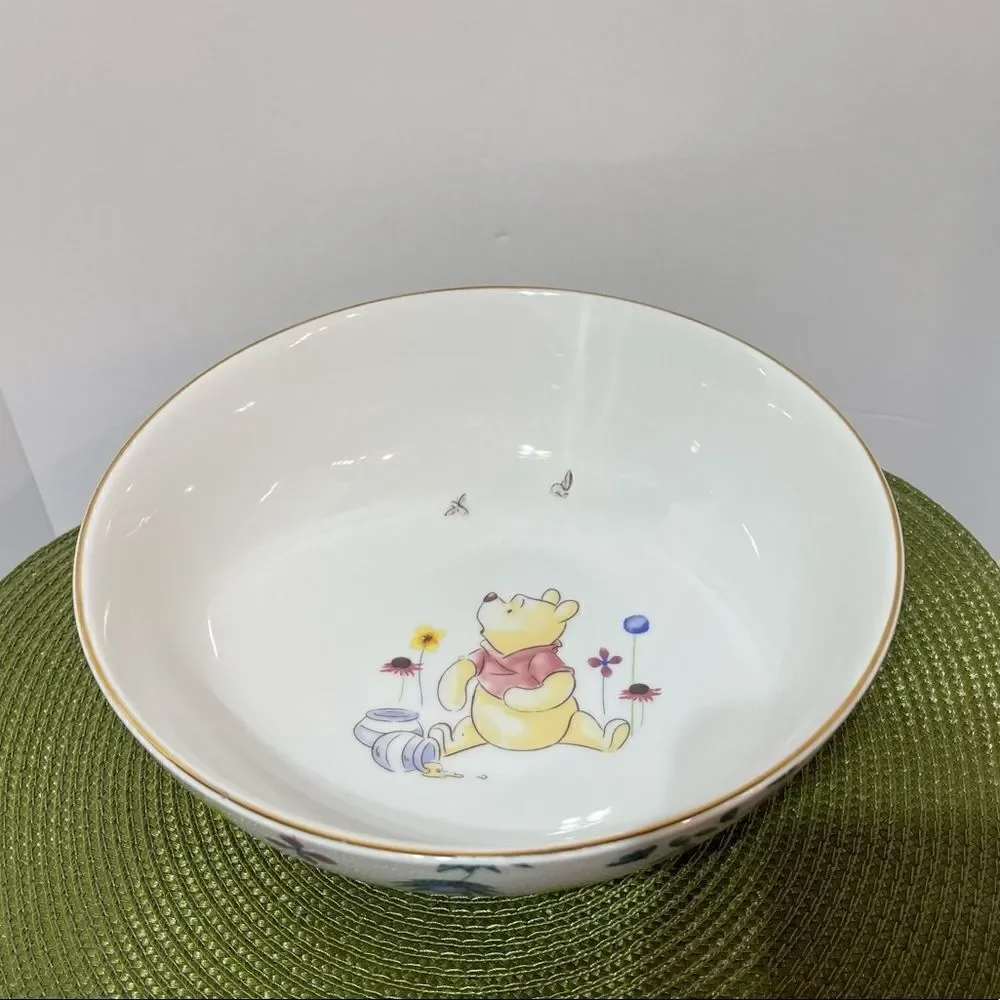 Disney Winnie the Pooh with Flowers Serving Bowl NWT